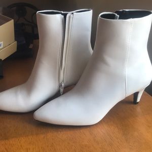 Christian Siriano over the ankle Zip up Booties